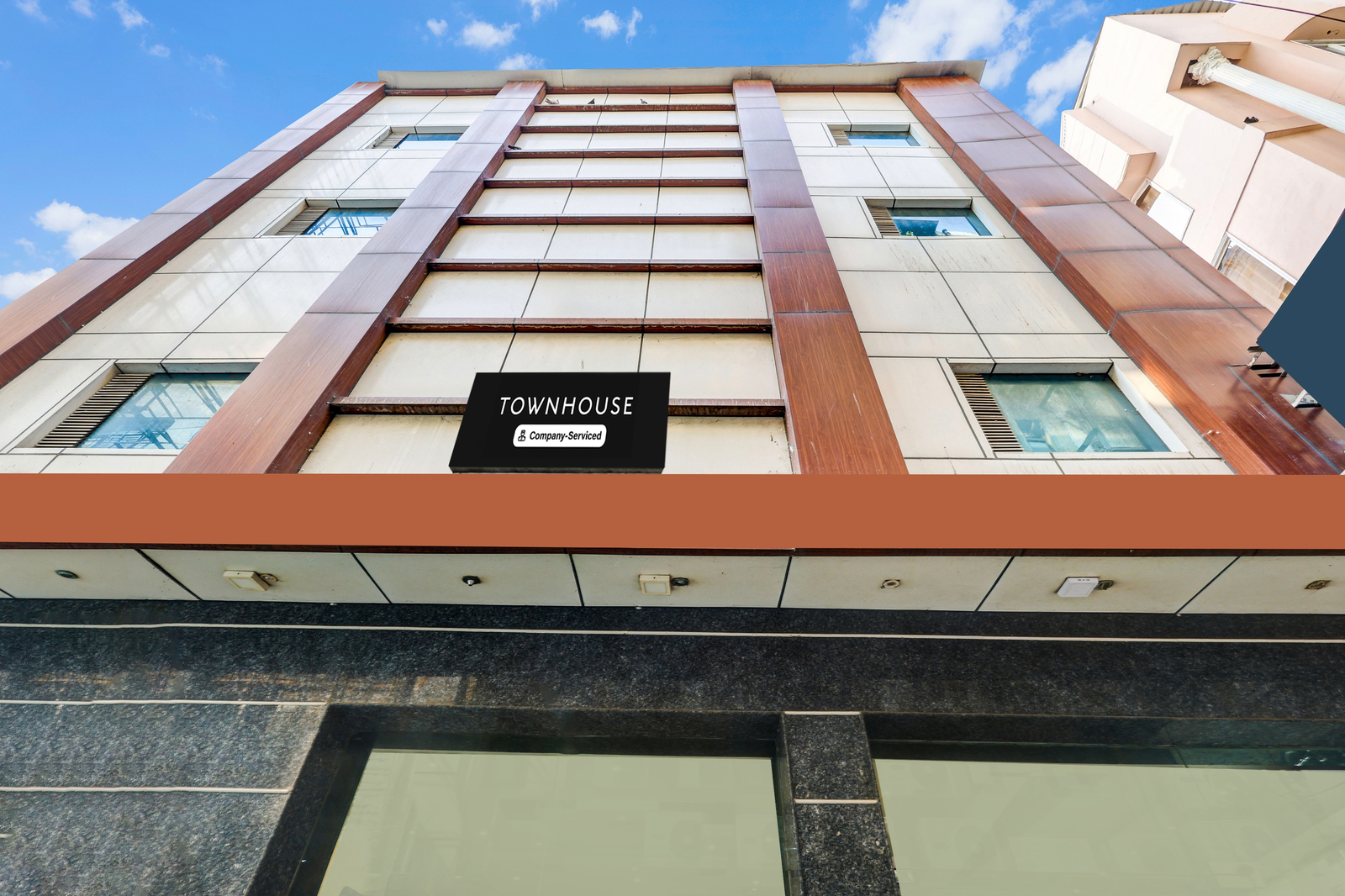 super townhouse arakashan road paharganj formerly mohan international