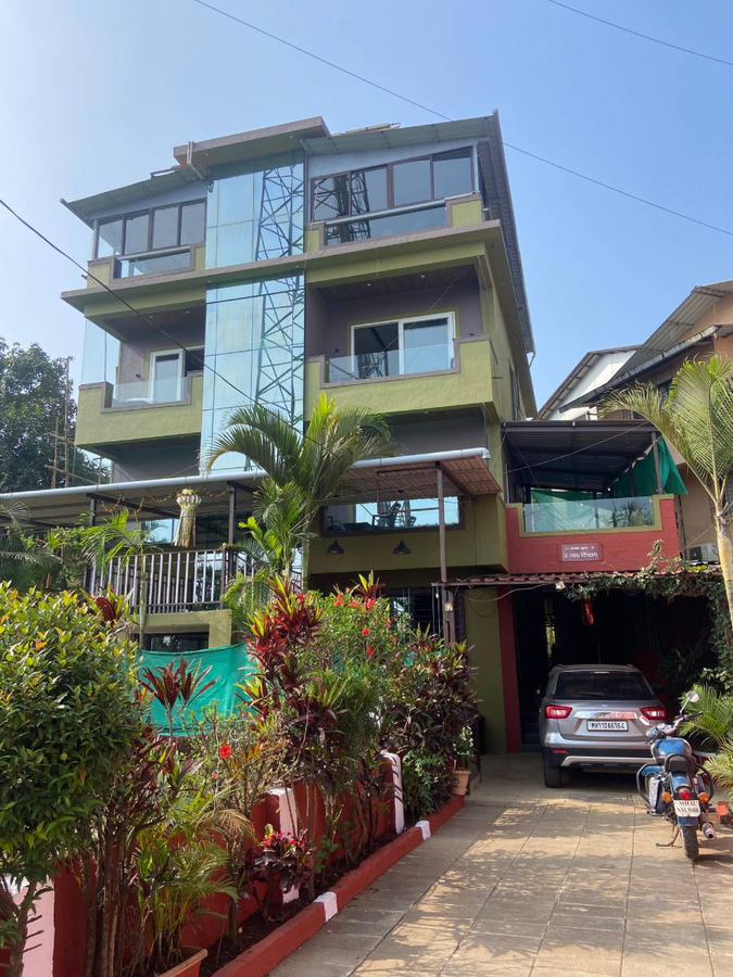 Hotel Om Palace,Panchgani - Mahabaleshwar Road,3 star