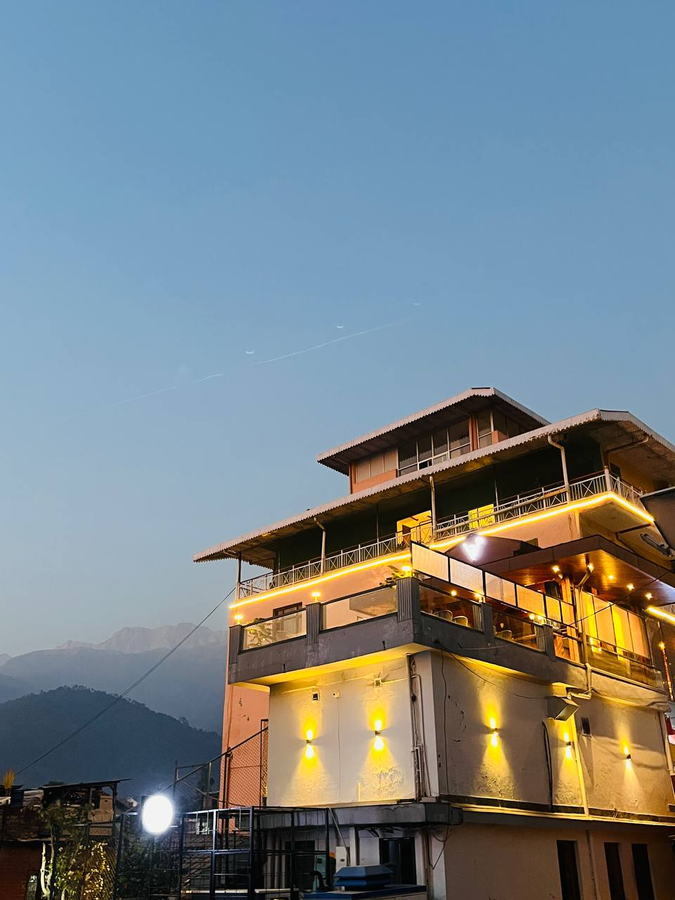 hotel palampur life