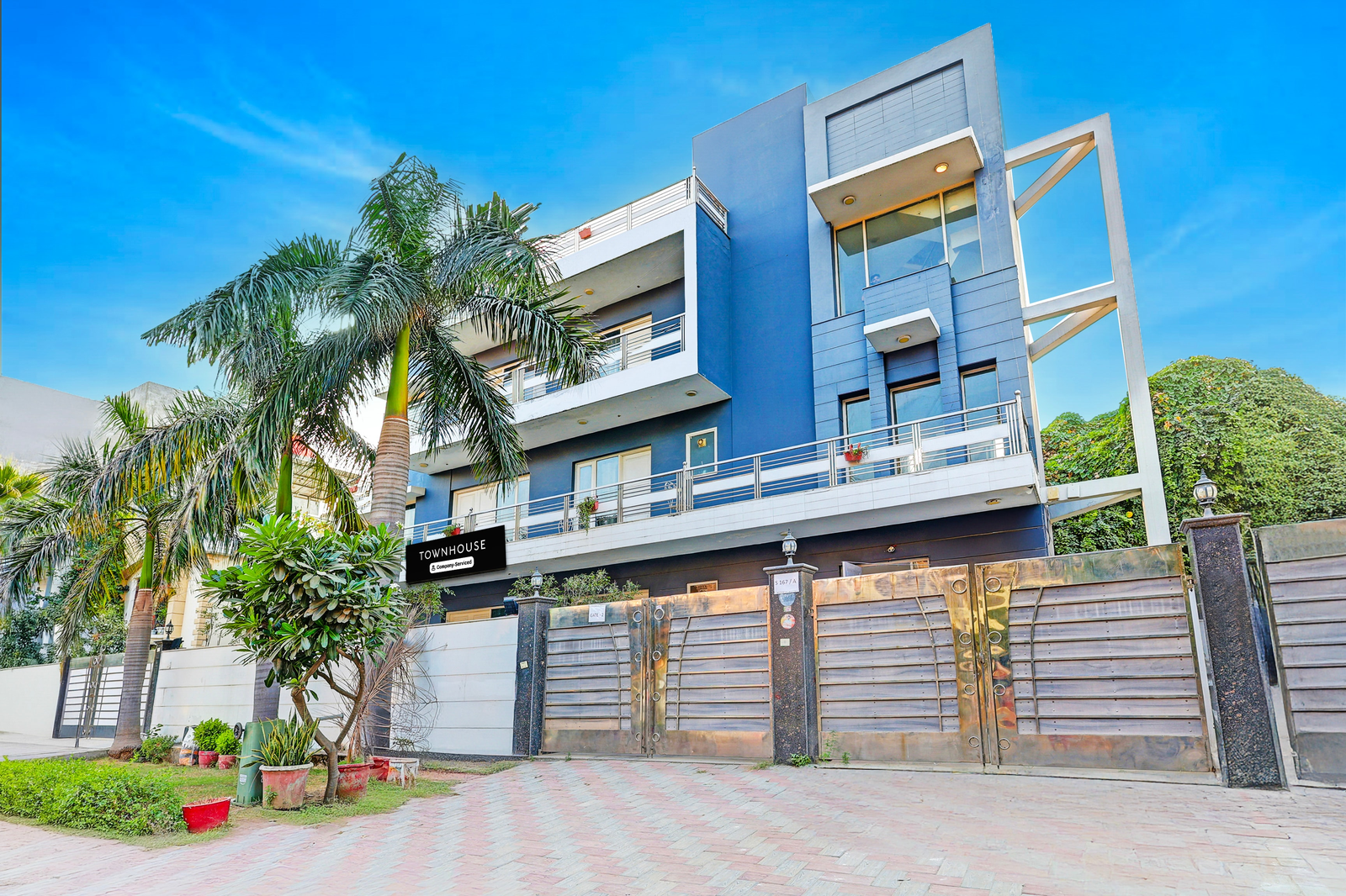 Super Townhouse Sector 49 Sohna Road,,4 star