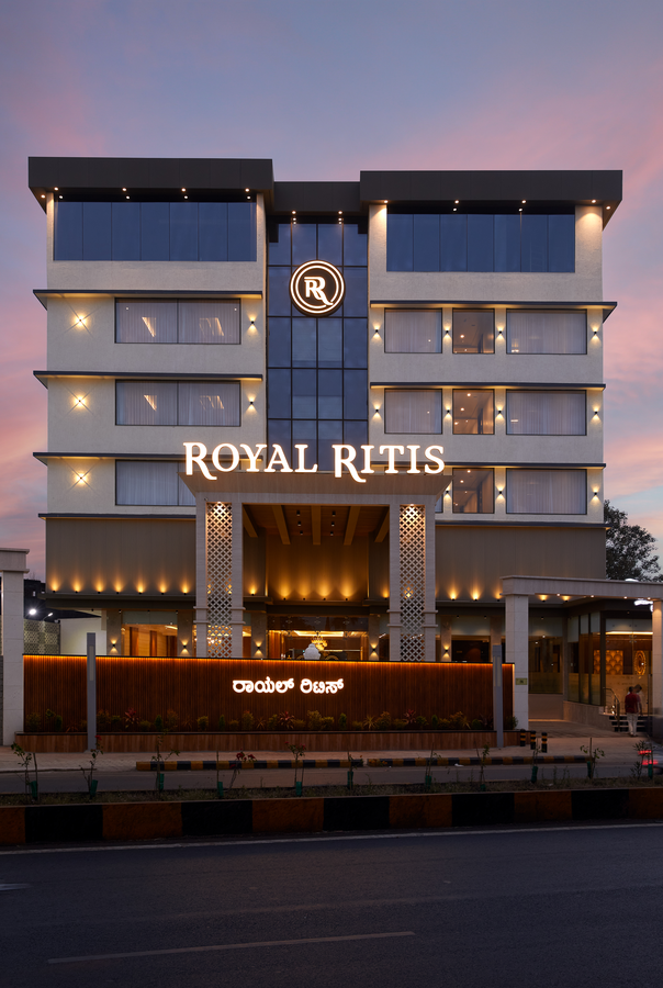 Royal Ritis,Nucleus Mall, Bogarves Circle,4 star