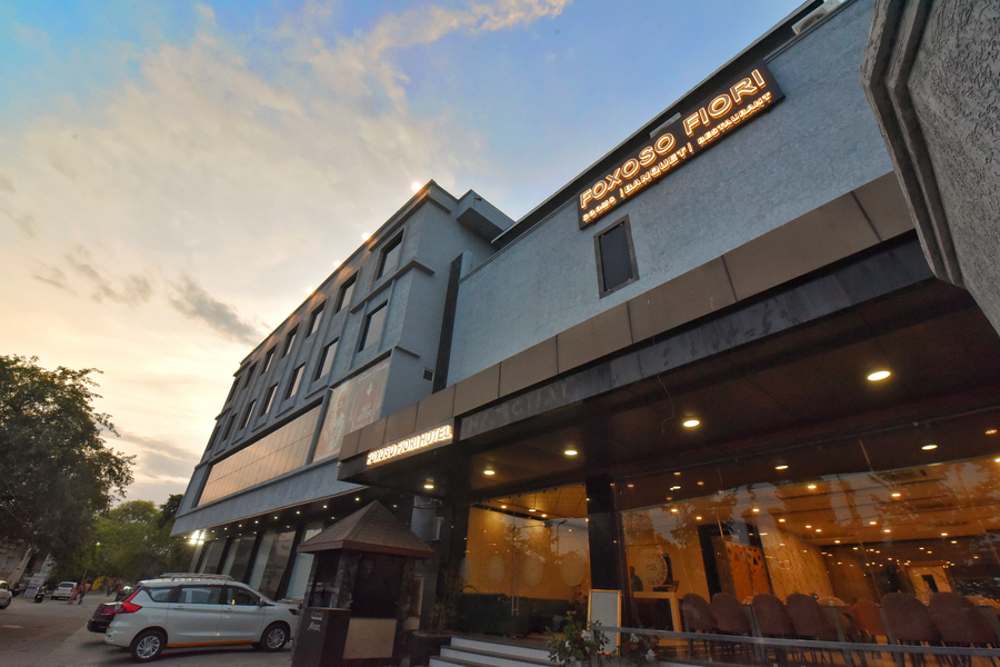 foxoso fiori hotel jaipur