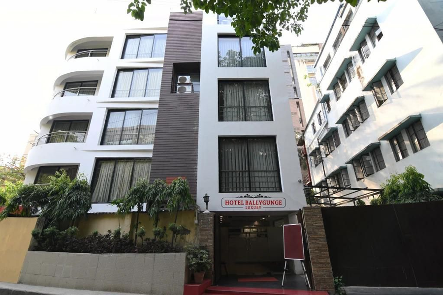Ballygunge Luxury,,3 star