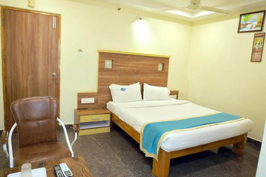Hotel Way Inn Grand,,3 star