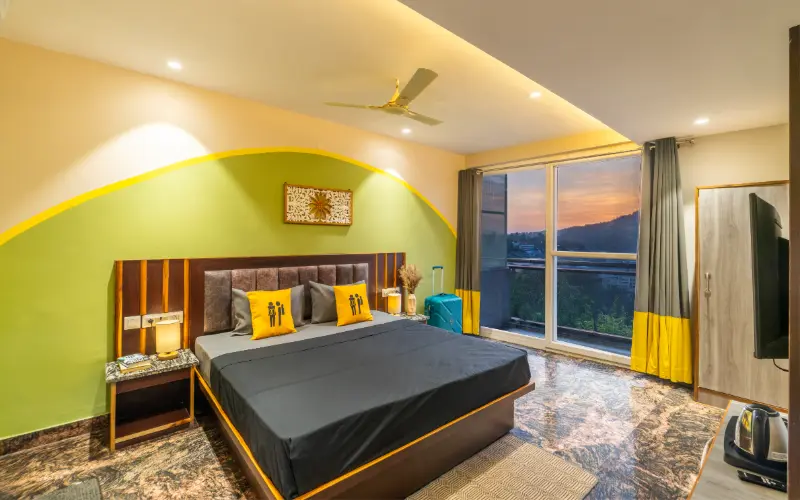 room-image