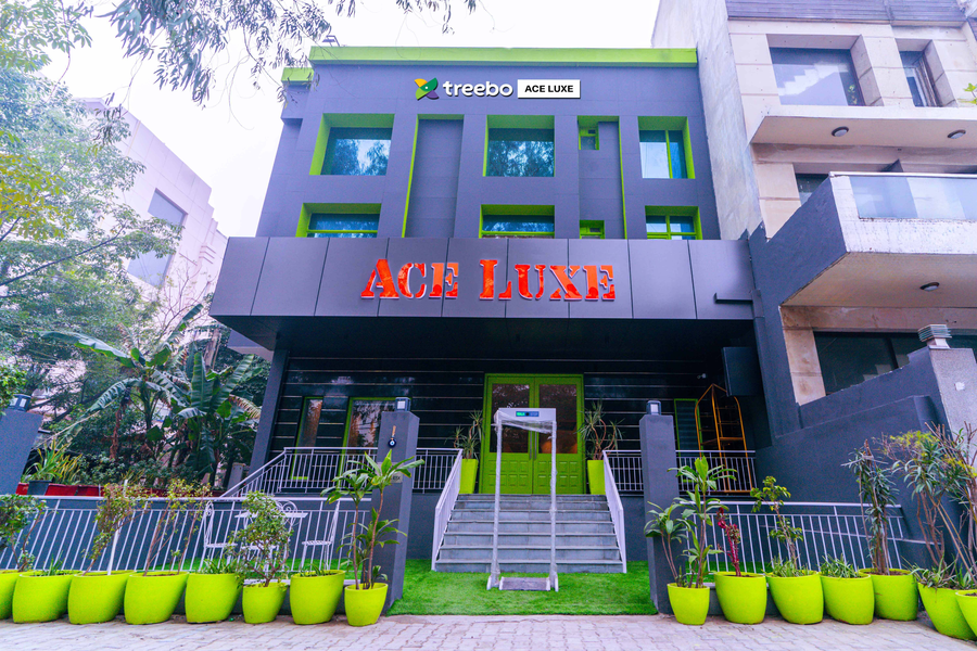 Treebo Ace Luxe,East Of Kailash,3 star