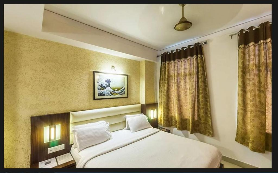The Regal Park Hotel,,3 star