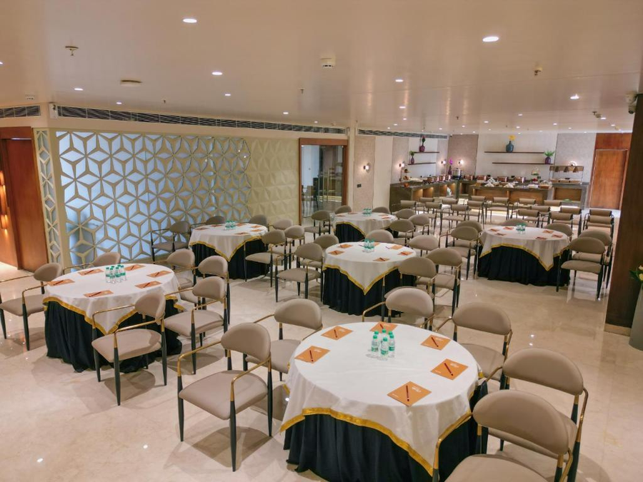 clarks collection grand sapphire ajmer