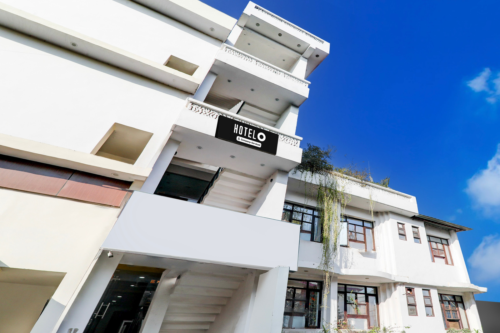 Super Hotel O Insaf Nagar Munshipuliya Formerly Vibrant,Snac2,3 star