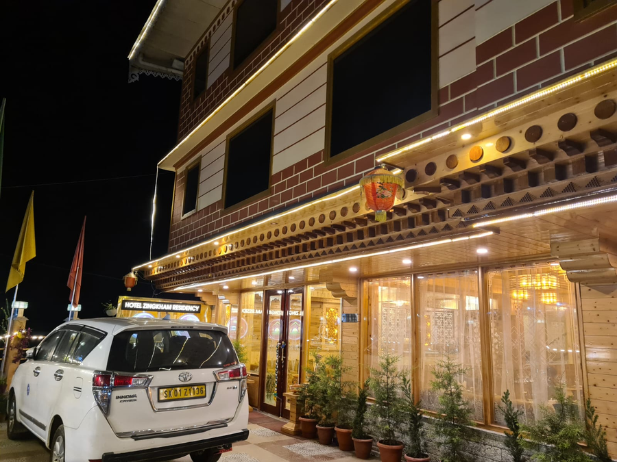 Hotel Zingkham Residency,Gangtok,3 star