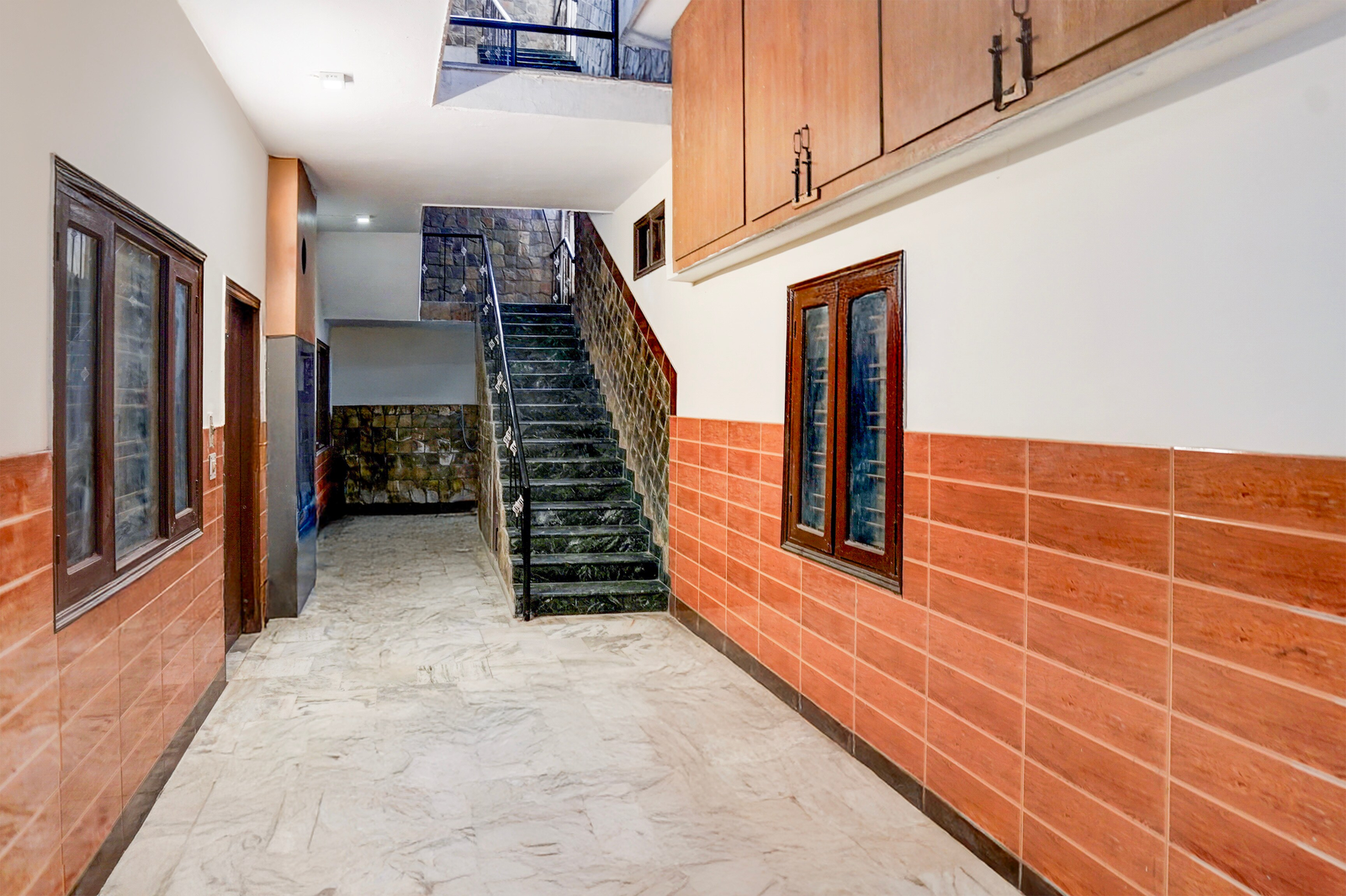 Super Hotel O Tyagi Road Near Railway Station,,4 star