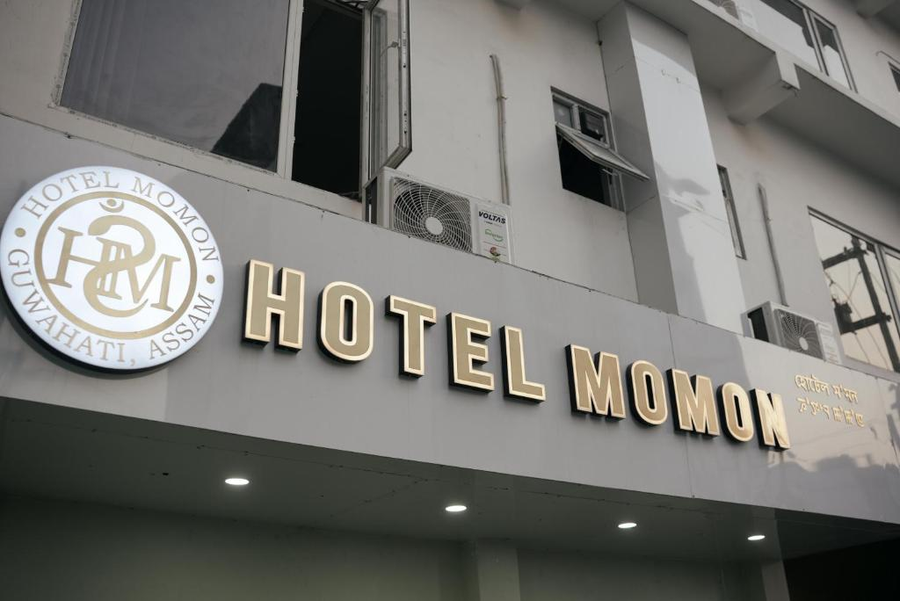 Hotel Momon,,3 star