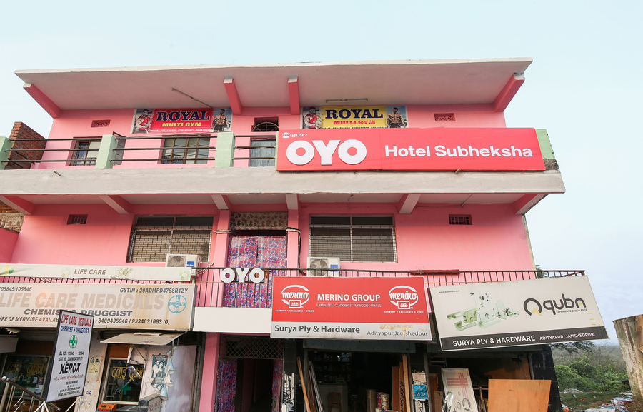super hotel o subheksha