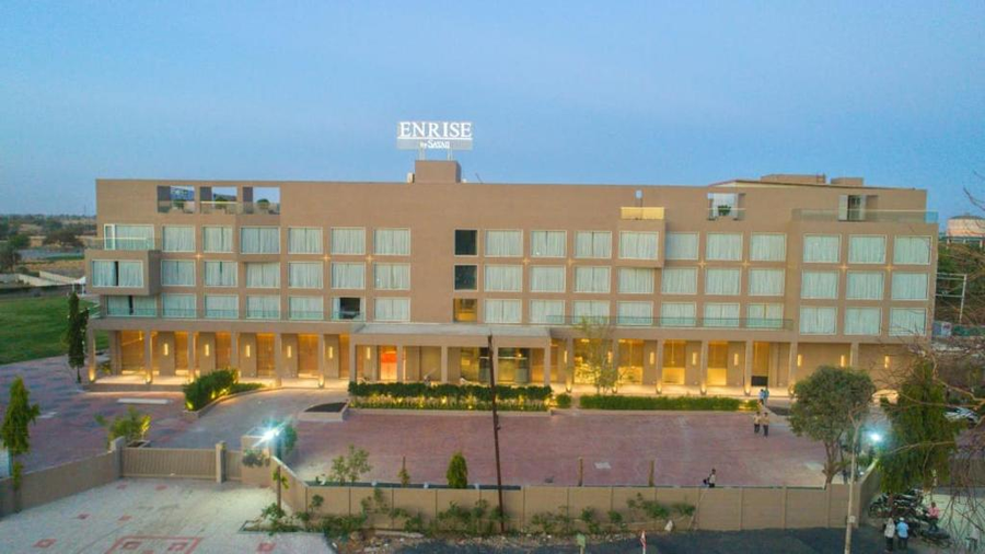 Enrise By Sayaji Neemuch,,4 star