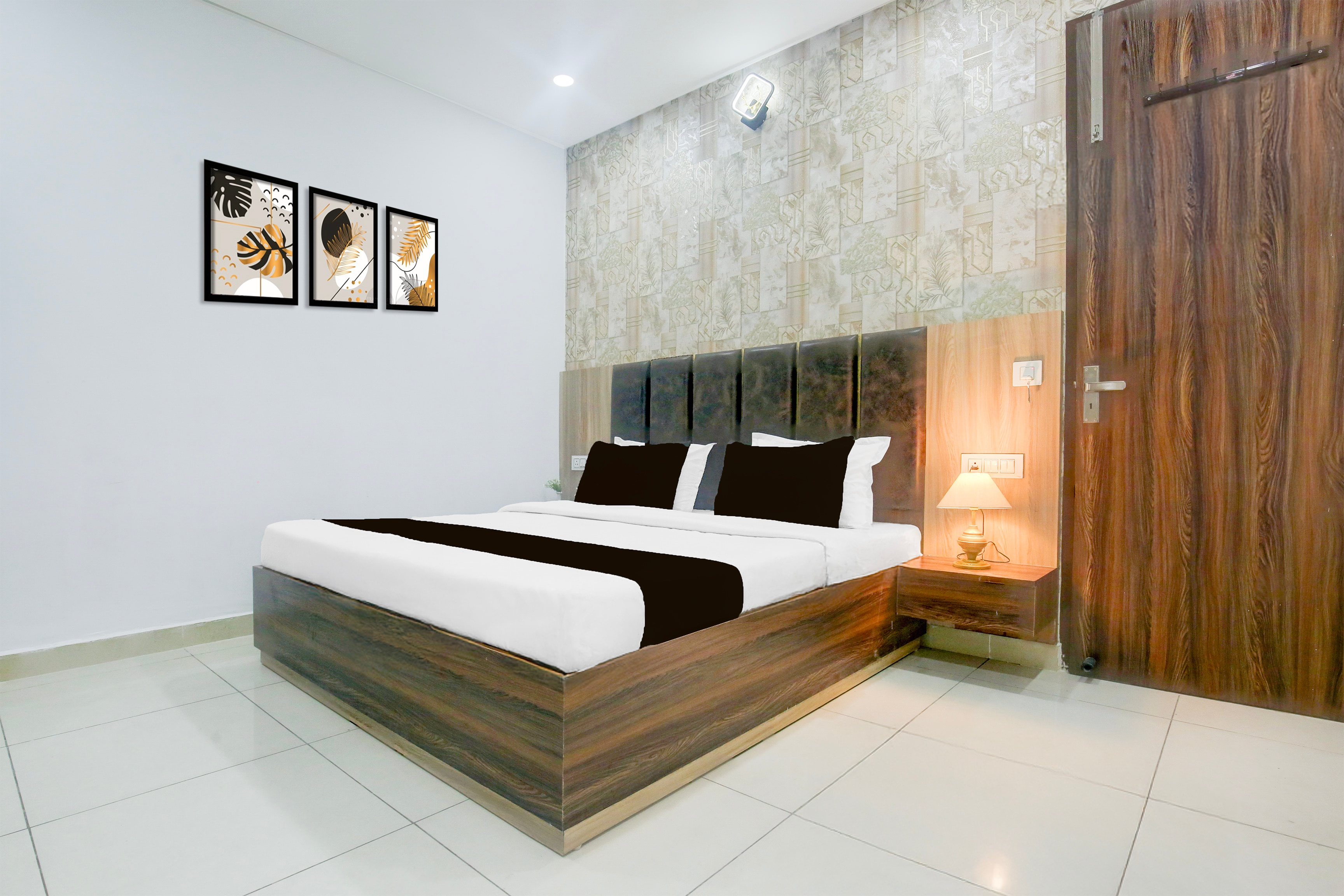 Super Collection O Sherpur Road Near Mohan Dai Oswal Hospital,,3 star