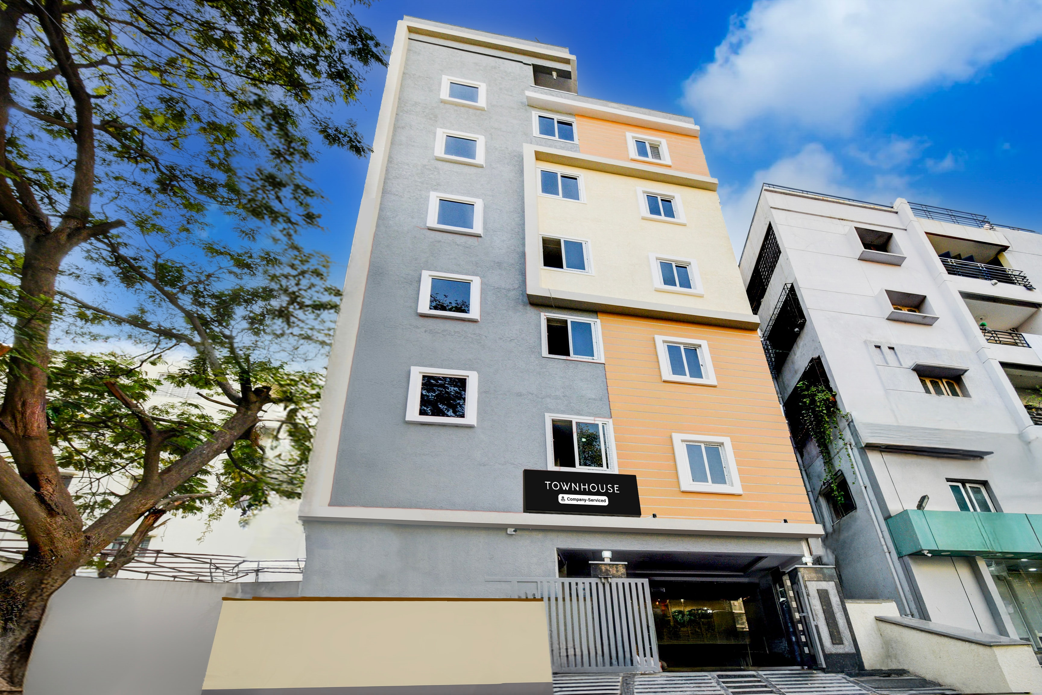 Super Townhouse Lanco Hills Gachibowli,MANIKONDA,4 star