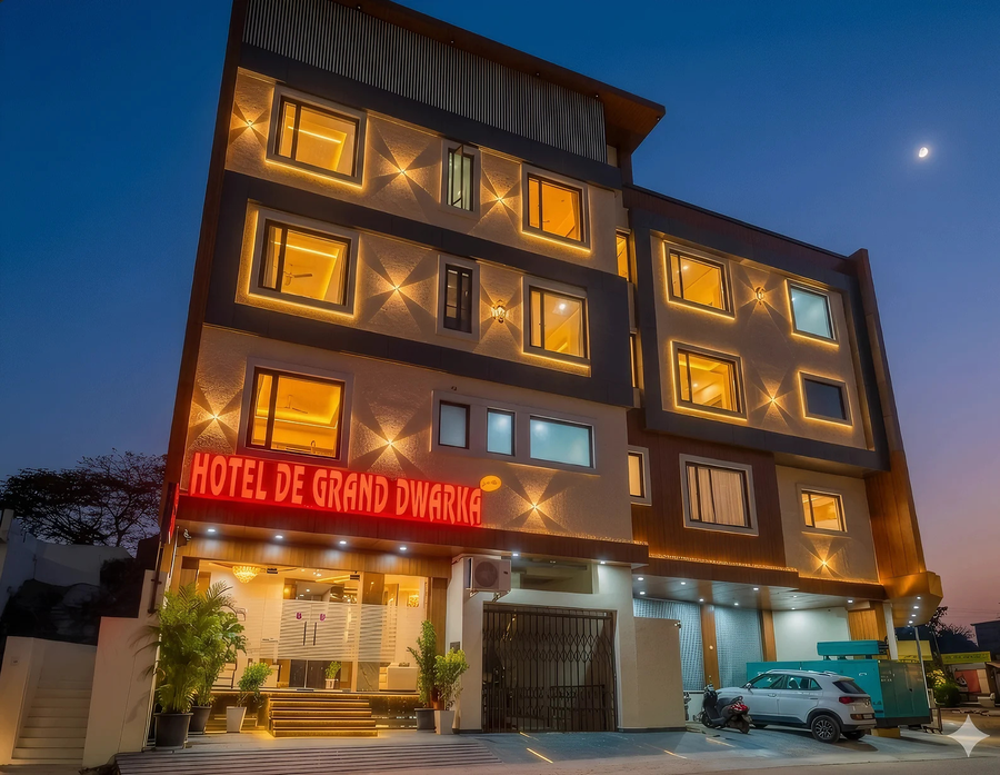 Hotel De Grand Dwarka,,2 star