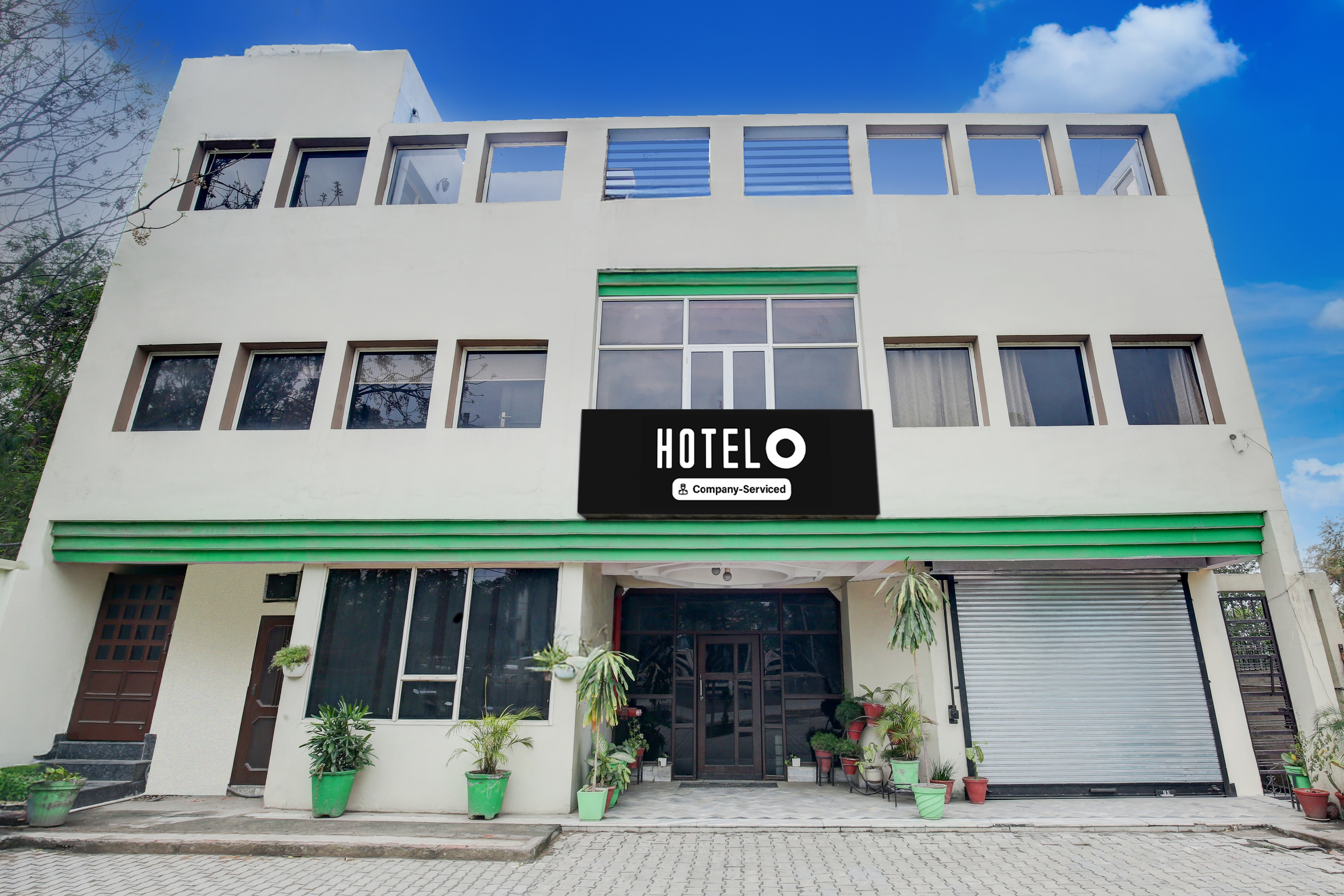 Super Hotel O Dera Bassi Ambala-Chandigarh Road,Chandigarh>>Ambala,3 star