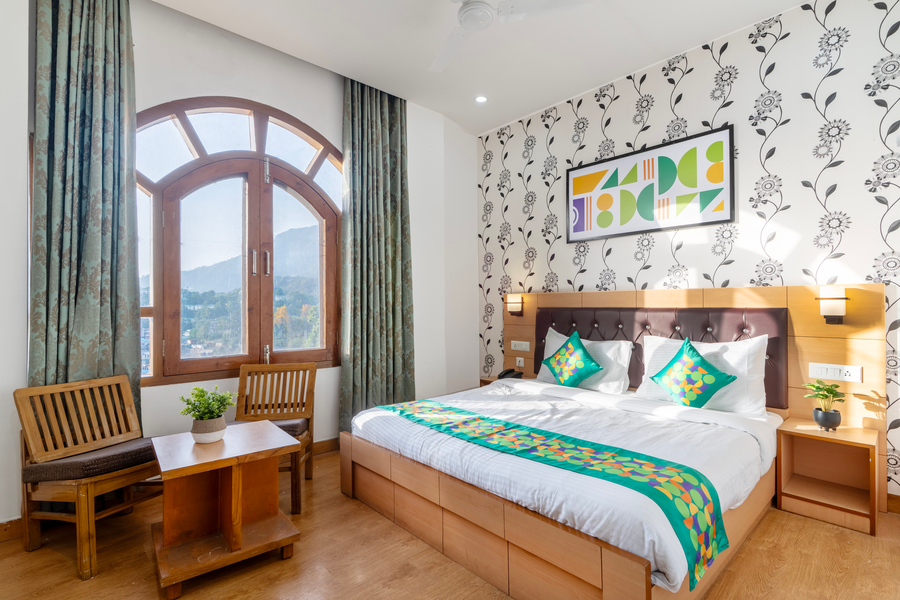 room-image