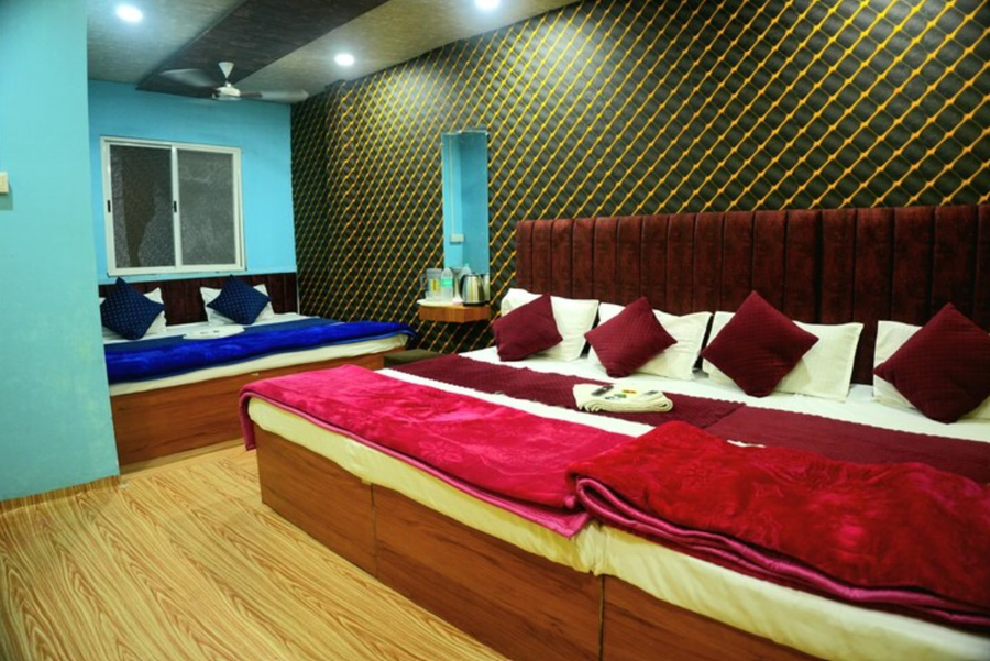room-image