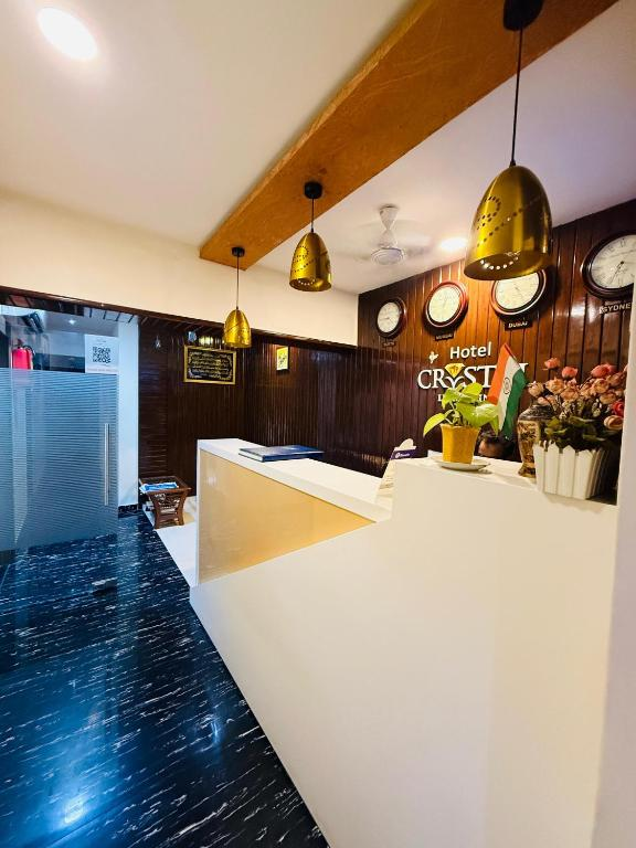 Hotel Crystal Luxury Inn,Bandra,3 star