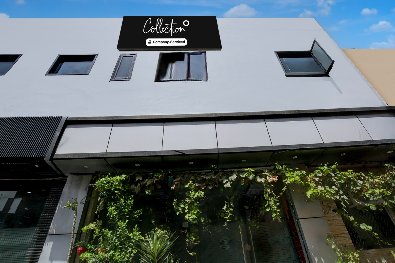 Super Collection O Ishwar Nagar Near Golden Temple Formerly Chahal Residency,,3 star