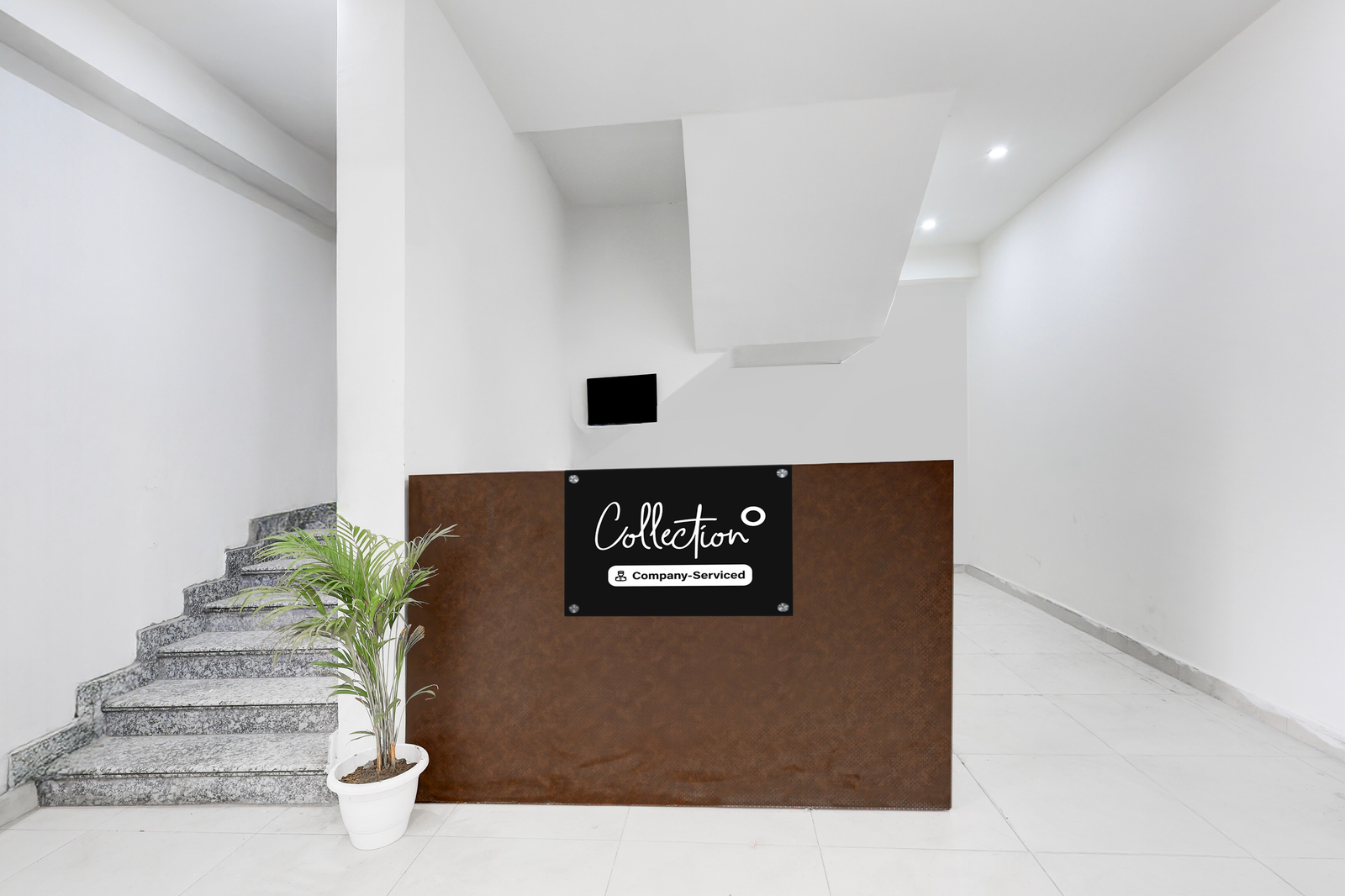Super Collection O Sector 62 Faridabad,,3 star