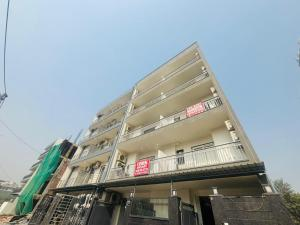 Akshay Premium Suites,Sector 52,3 star