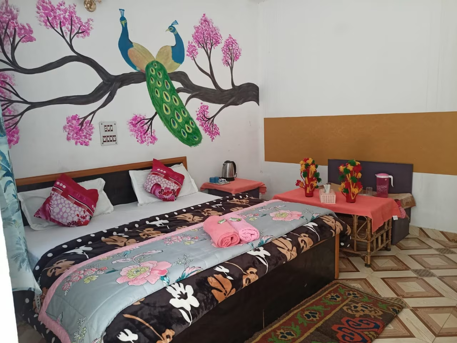 room-image