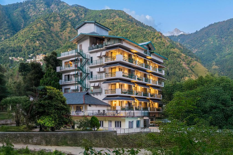 Quality Inn By Lawrence,Bhagsunag Temple,4 star