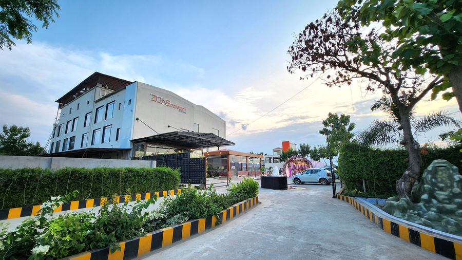 Zone Connect By The Park, Patna,,4 star