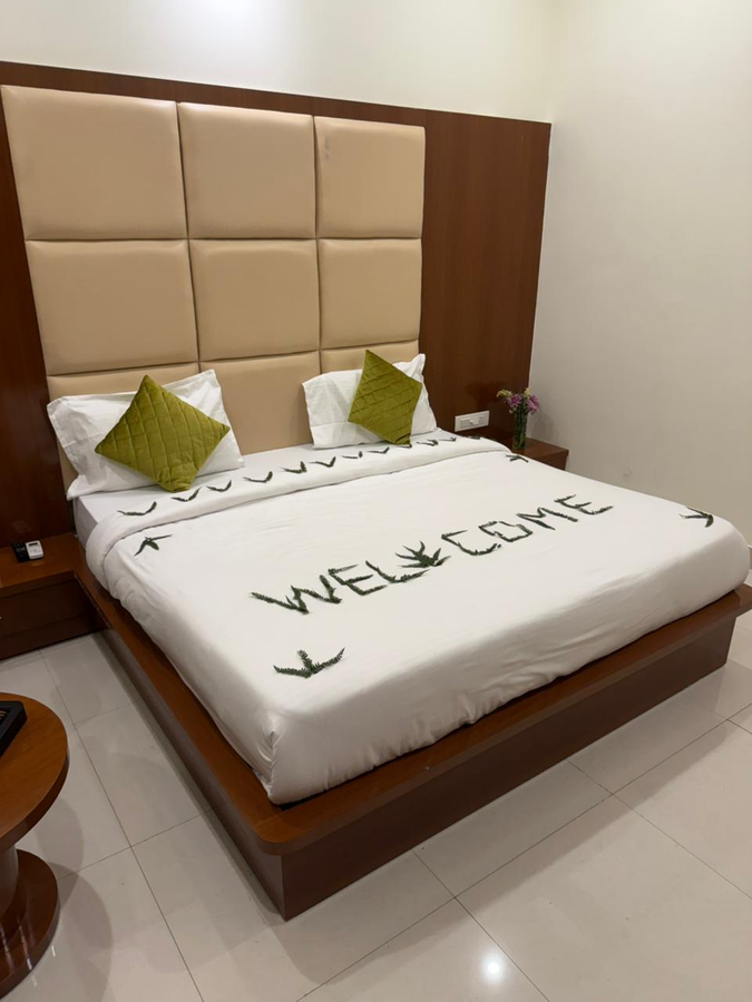 New Crown Plaza,Rawat Nagar,3 star
