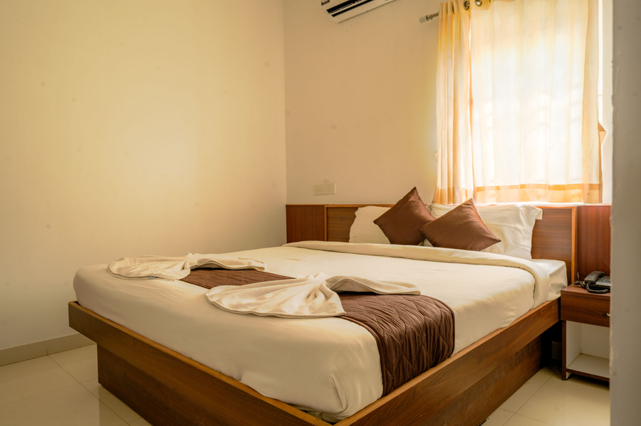 JR Service Apartment, 3.3 Km From Coimbatore International Airport>>Nehru Nagar West, Coimbatore ,3 star