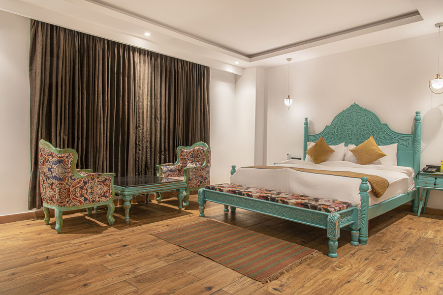 room-image