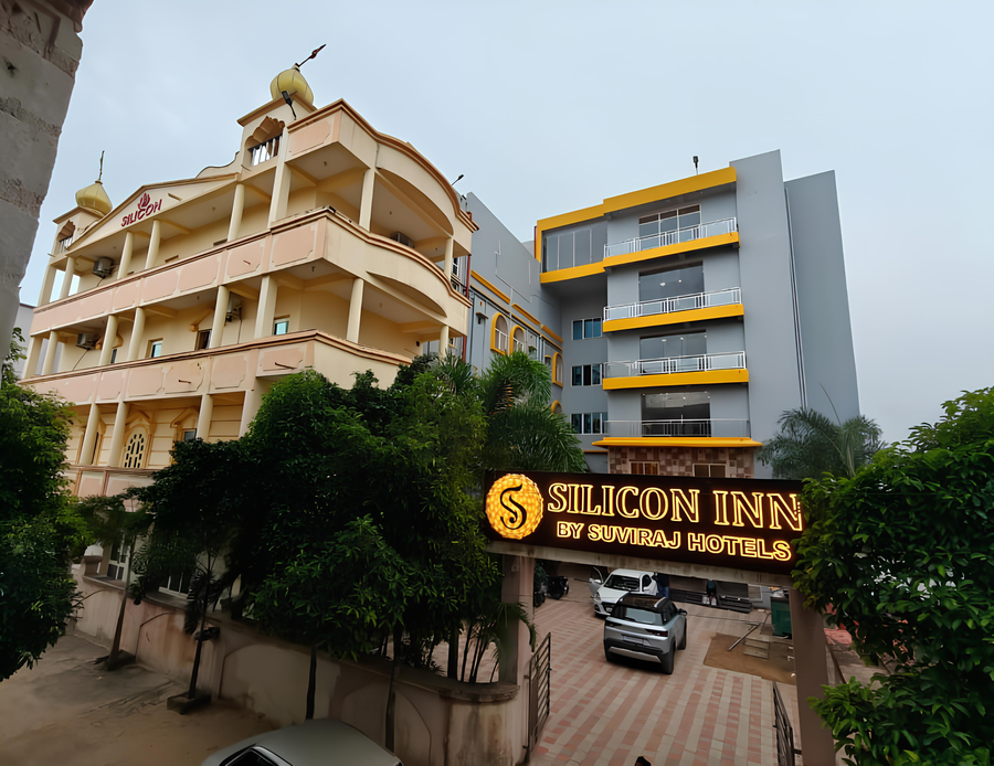 silicon inn by suviraj hotels