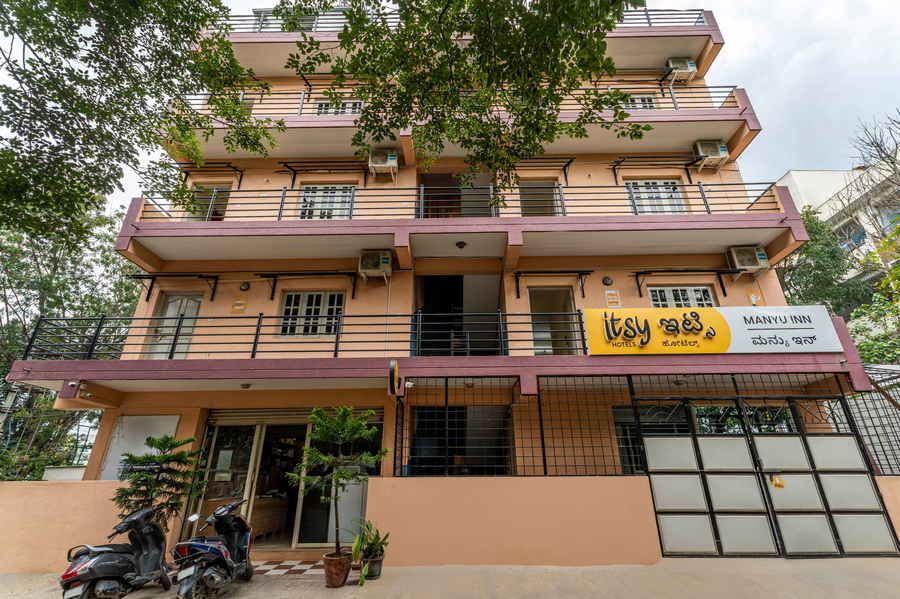 itsy hotels manyu inn