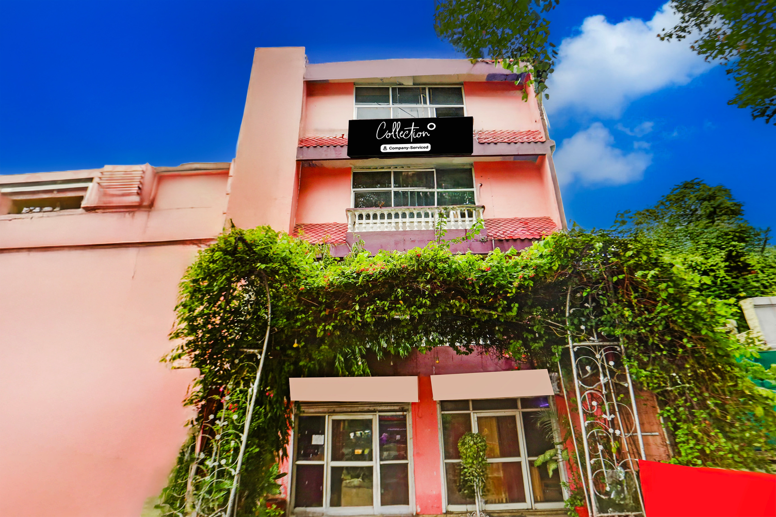 Super Collection O Nandanpura Sipri Bazar Formerly Hotel Highway Jhansi,,3 star