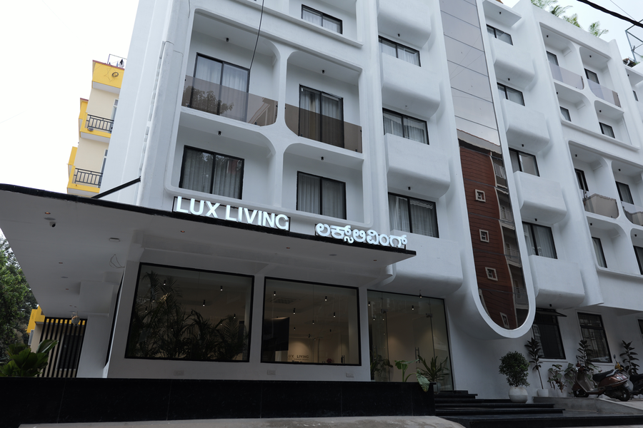 lux living hotel