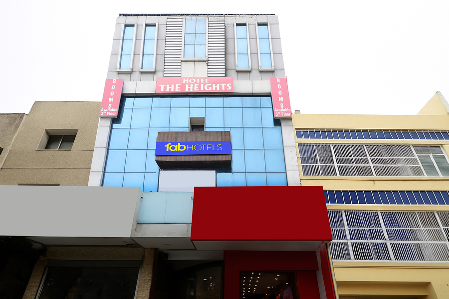 Fabexpress The Heights,,3 star