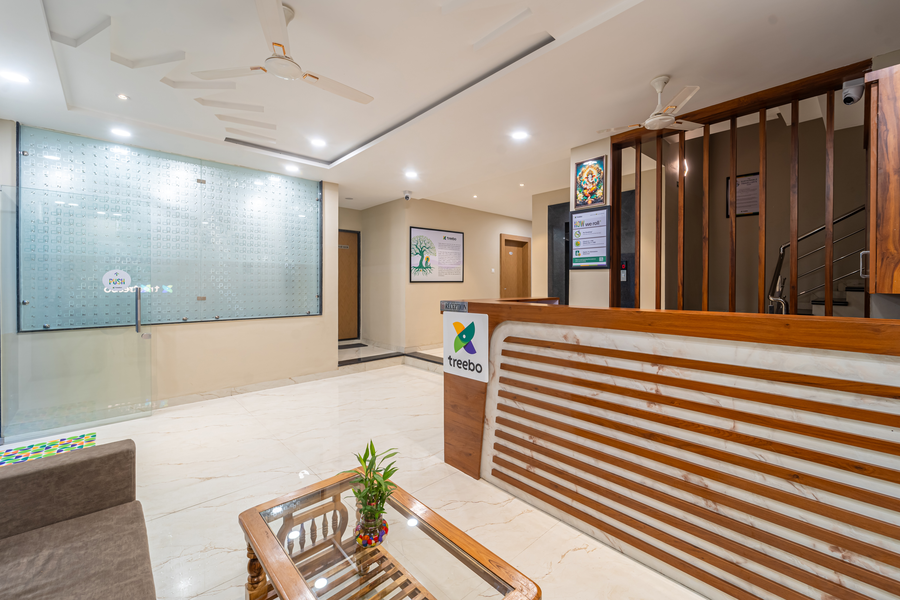 Treebo Grand,,3 star