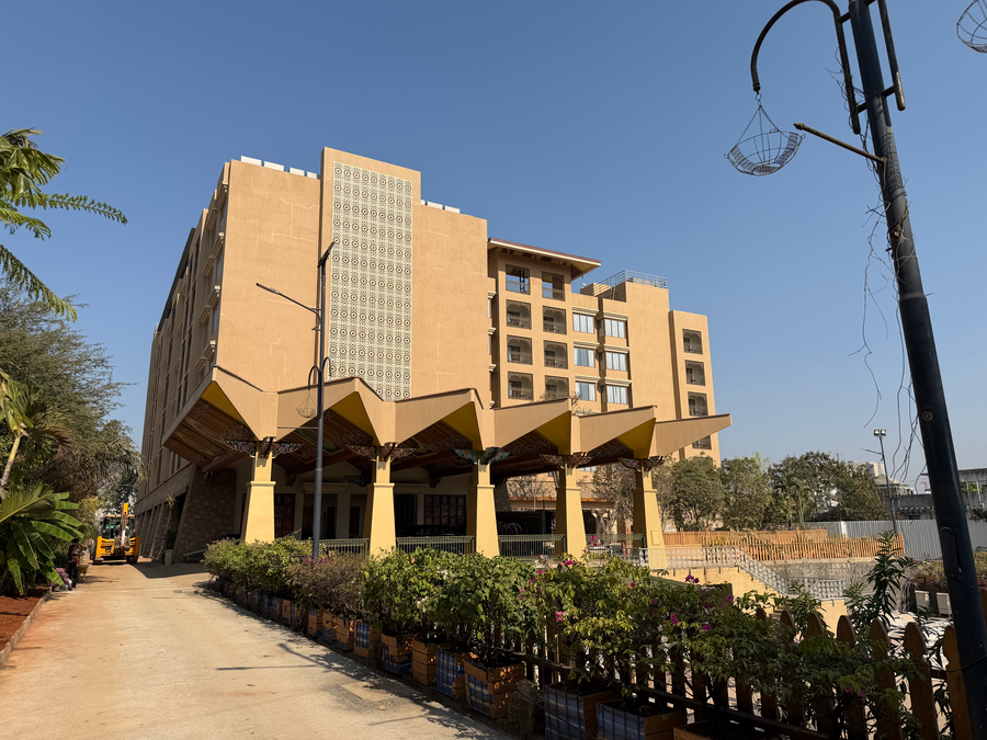 De Lush Pune,Bavdhan,3 star