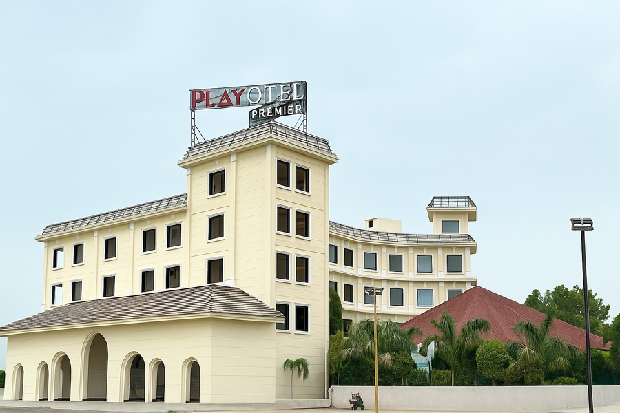 playotel premier ujjain