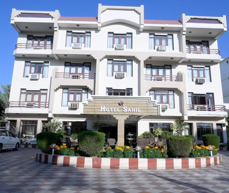 Hotel Sahil,Jammu Road,3 star