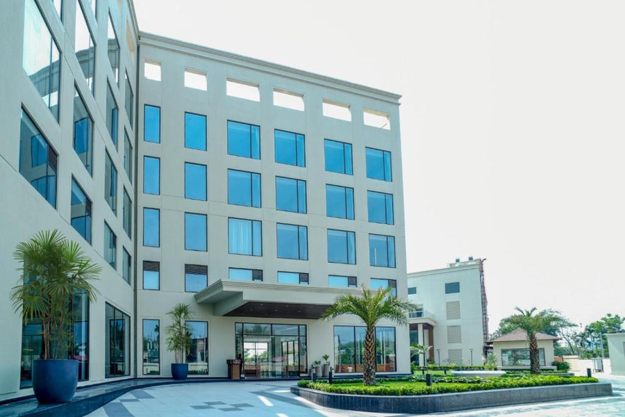 Aurum By Rj Resorts,,5 star