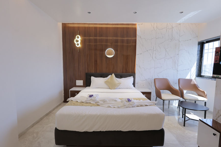 Hotel Krushnai Deluxe, Sangli,,3 star