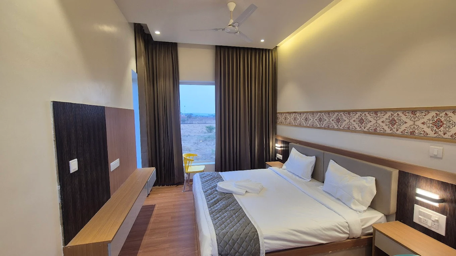 hotel antilia inn badami