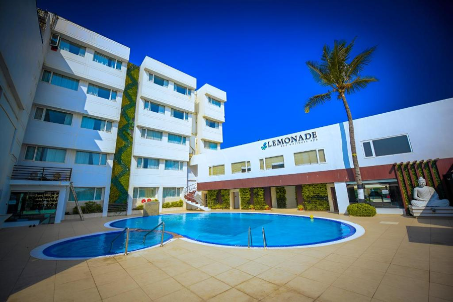 Hotel Holiday Resort,Chakra Tirtha Road,3 star