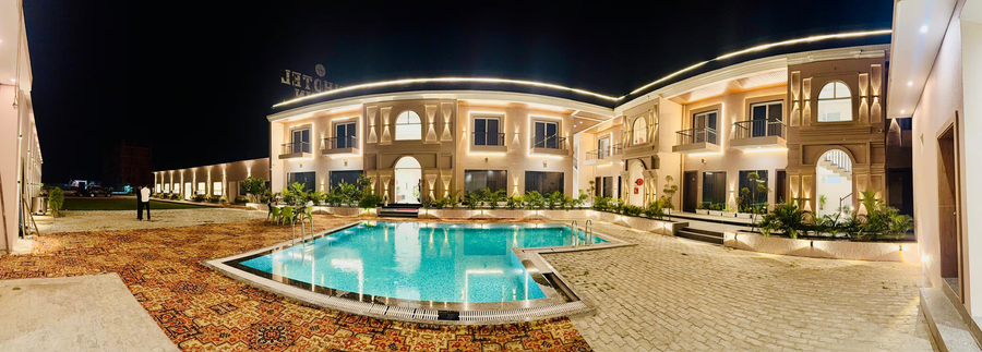 Rn Hotel And Lawn,Ayodhya,4 star