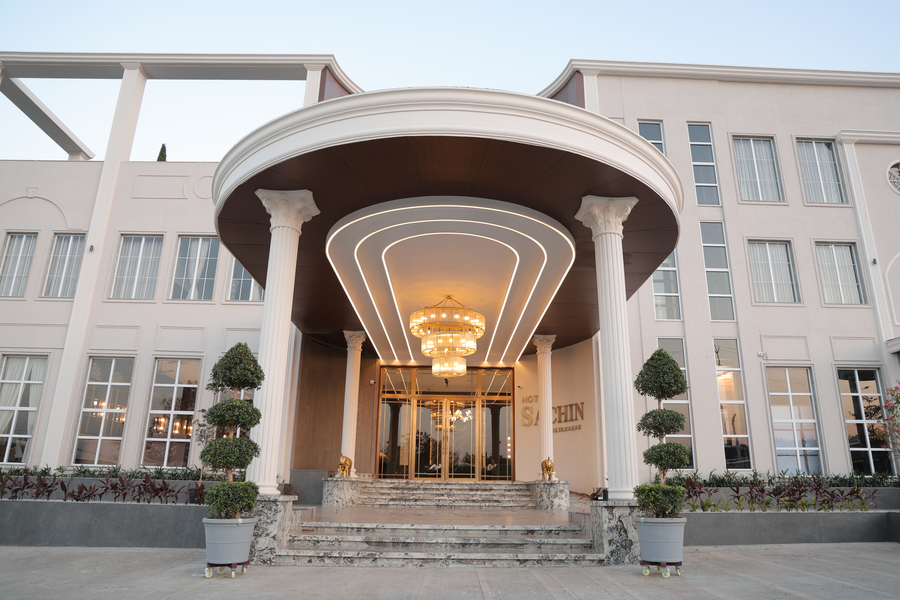 hotel sachin chas ahilyanagar