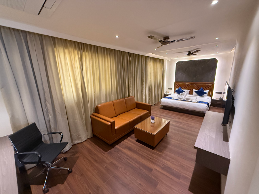 golden suites